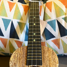 Load image into Gallery viewer, KoAloha KCM-00MG Concert Ukulele Mango #2506064
