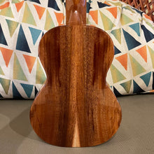 Load image into Gallery viewer, KoAloha KCM-00 Concert Ukulele #2409042
