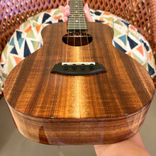 Load image into Gallery viewer, Kanile&#39;a K-1 T DLX Tenor Deluxe Ukulele #0824-28530
