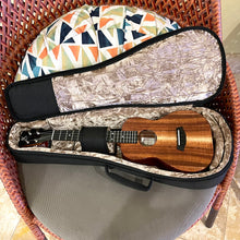 Load image into Gallery viewer, Kanile&#39;a K-1 T DLX Tenor Deluxe Ukulele #0824-28530
