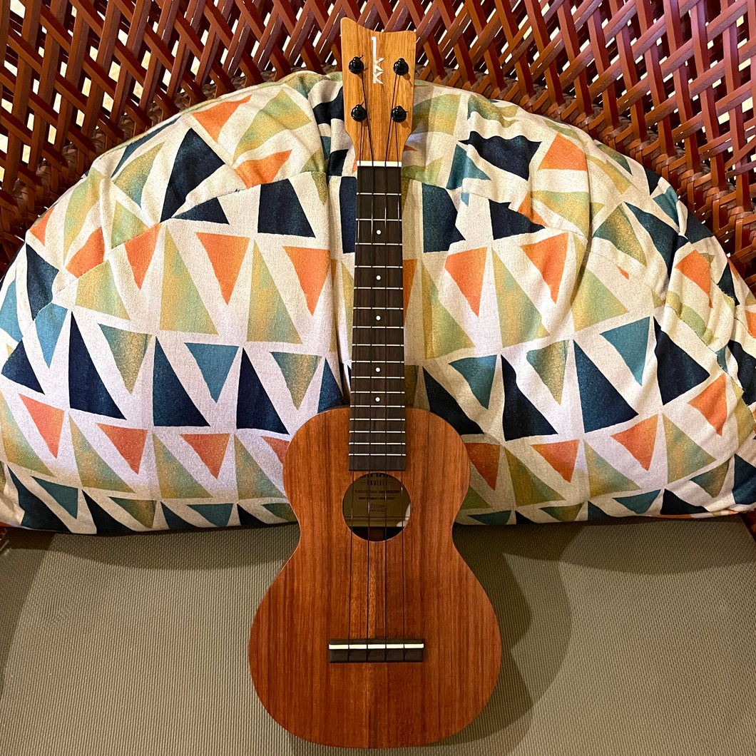 Kamaka HF-2 Concert Ukulele #231266