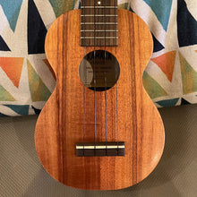 Load image into Gallery viewer, Kamaka HF-1 Soprano Ukulele #231654
