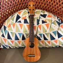 Load image into Gallery viewer, Kamaka HF-1L Soprano Long Neck Ukulele #231257
