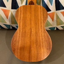 Load image into Gallery viewer, Kamaka HF-1L Soprano Long Neck Ukulele #231257
