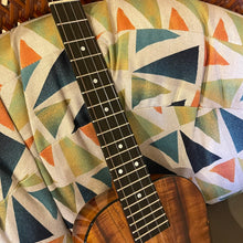 Load image into Gallery viewer, Kanileʻa DK T Premium Tenor Ukulele #0924-28630
