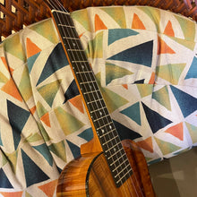 Load image into Gallery viewer, Kanileʻa DK T Premium Tenor Ukulele #0924-28630
