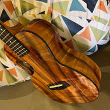 Load image into Gallery viewer, Kanileʻa DK T Premium Tenor Ukulele #0924-28630
