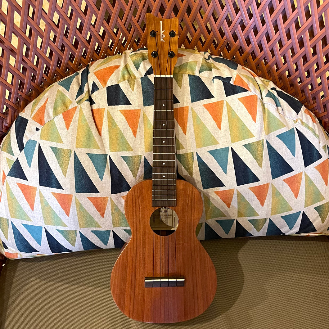 Kamaka HF-2 Concert Ukulele #231265