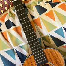 Load image into Gallery viewer, Kamaka HF-3D2I Tenor Ukulele Deluxe2 Slotted Head #240629
