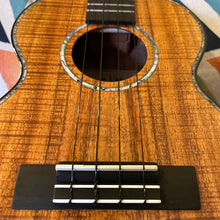 Load image into Gallery viewer, Kamaka HF-3D2I Tenor Ukulele Deluxe2 Slotted Head #240629
