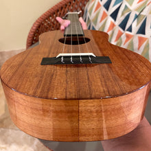 Load image into Gallery viewer, KoAloha KTM-00 Tenor Ukulele #2410092
