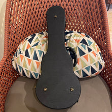 Load image into Gallery viewer, KoAloha KTM-00 Tenor Ukulele #2410092
