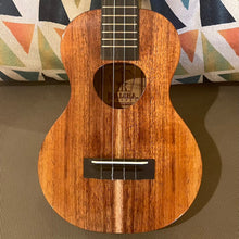 Load image into Gallery viewer, KoAloha KCM-00 Concert Ukulele w/ FIVE-O Pickup #2410202
