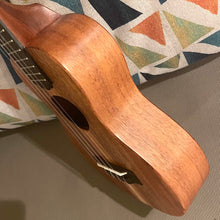 Load image into Gallery viewer, KoAloha KCM-10 Concert Ukulele #2409233
