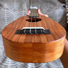 Load image into Gallery viewer, KoAloha KSM-11 Soprano Ukulele #2410221
