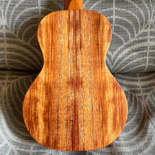 Load image into Gallery viewer, KoAloha KCM-10 Concert Ukulele #2409232
