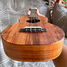 Load image into Gallery viewer, KoAloha KCM-10 Concert Ukulele #2409232
