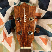 Load image into Gallery viewer, Kamaka HF-3 Tenor Ukulele #240819
