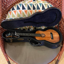 Load image into Gallery viewer, KoAloha KTM-S00 Tenor Ukulele Slimline #2411042
