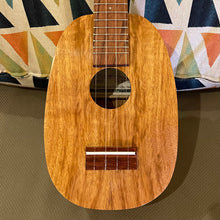 Load image into Gallery viewer, Ana&#39;ole ASP Soprano Pineapple Ukulele #26780824
