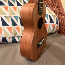 Load image into Gallery viewer, KoAloha KCM-10 Concert Ukulele #2411101
