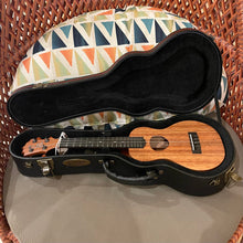 Load image into Gallery viewer, KoAloha KCM-10 Concert Ukulele #2411101
