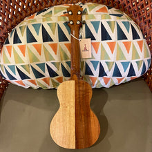 Load image into Gallery viewer, KoAloha KCNP-00 Concert Ukulele Naupaka #2411202
