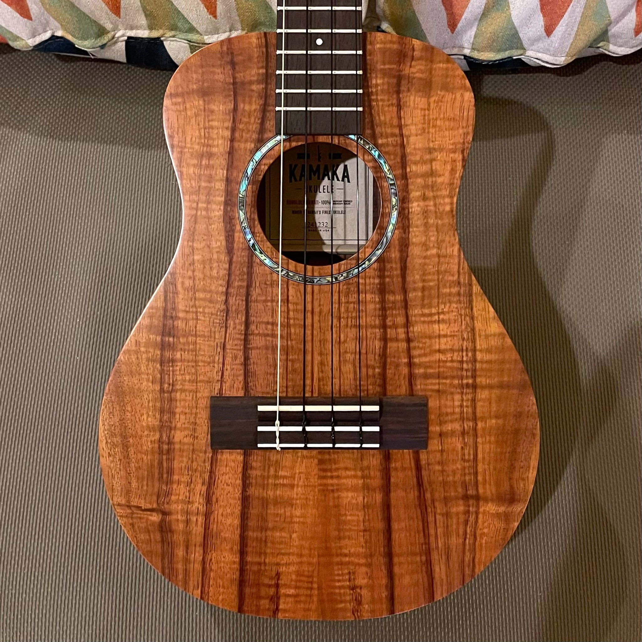 Kamaka HB-3+ Semi-Custom Tenor Bell-Shape Ukulele #241232