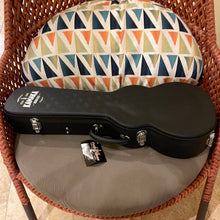 Load image into Gallery viewer, Kamaka HF-3 FEab+ Semi-Custom Tenor w/ Abalone Rosette Ukulele #240982
