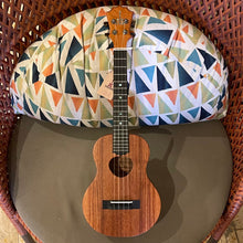 Load image into Gallery viewer, KoAloha KTM-10 Tenor Ukulele #2412011
