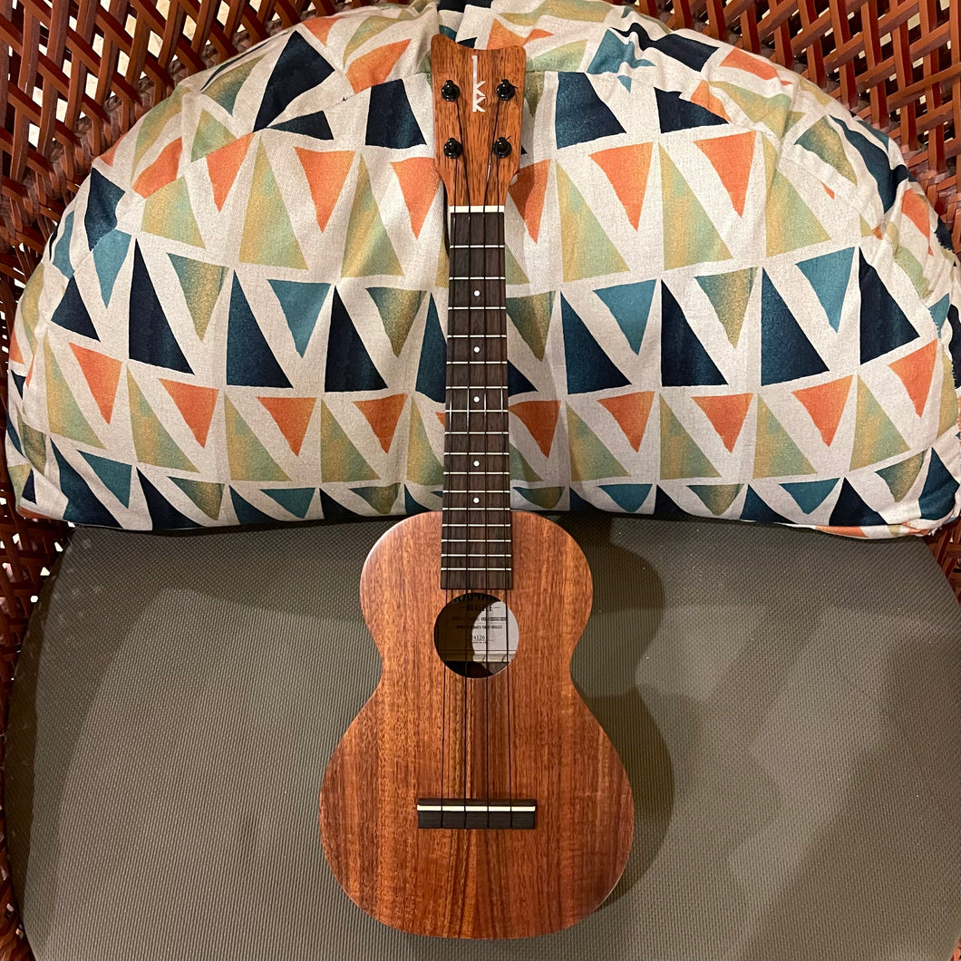 Kamaka HF-2 Concert Ukulele #241261