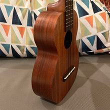 Load image into Gallery viewer, Kamaka HF-2 Concert Ukulele #241261
