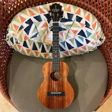 Load image into Gallery viewer, KoAloha KTM-00 Tenor Ukulele #2412246
