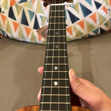 Load image into Gallery viewer, KoAloha KTM-00 Tenor Ukulele #2412246
