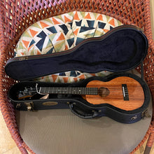 Load image into Gallery viewer, KoAloha KTM-00 Tenor Ukulele #2412246
