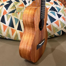 Load image into Gallery viewer, KoAloha KTM-00 Tenor Ukulele #2412245
