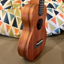 Load image into Gallery viewer, KoAloha KCM-10 Concert Ukulele #2501022
