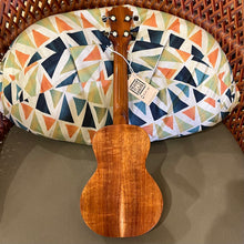 Load image into Gallery viewer, KoAloha KCM-00 Concert Ukulele #2501021
