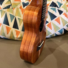 Load image into Gallery viewer, KoAloha KCM-00 Concert Ukulele #2501021
