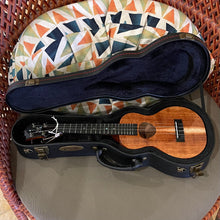 Load image into Gallery viewer, KoAloha KCM-00 Concert Ukulele #2501021
