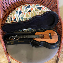 Load image into Gallery viewer, KoAloha KTM-00 Tenor Ukulele #2501021
