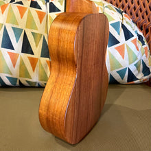 Load image into Gallery viewer, KoAloha KTM-10 Tenor Ukulele #2501134
