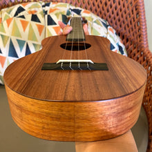 Load image into Gallery viewer, KoAloha KTM-10 Tenor Ukulele #2501134
