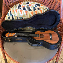 Load image into Gallery viewer, KoAloha KTM-10 Tenor Ukulele #2501134
