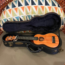 Load image into Gallery viewer, KoAloha KSM-10 Soprano Ukulele #2501131
