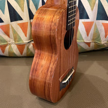 Load image into Gallery viewer, KoAloha KSM-00 Soprano Ukulele #2501101
