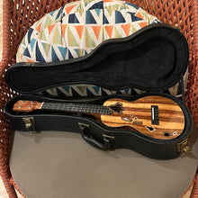 Load image into Gallery viewer, Ana&#39;ole AT808 Tenor Ukulele Hawaiian Islands #25012410
