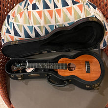 Load image into Gallery viewer, KoAloha KCM-00 Concert Ukulele #2401242
