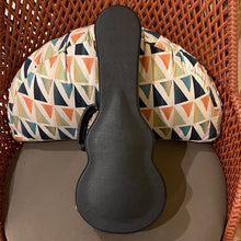 Load image into Gallery viewer, KoAloha KCM-00 Concert Ukulele #2401242
