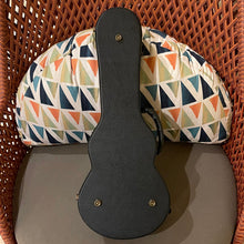 Load image into Gallery viewer, KoAloha KCM-00 Concert Ukulele #2401242
